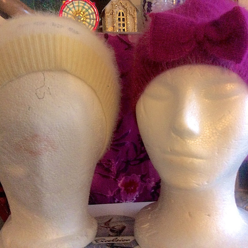 80% angora hat W/Bow soft stretchy adorable no flaw Matching gloves Available